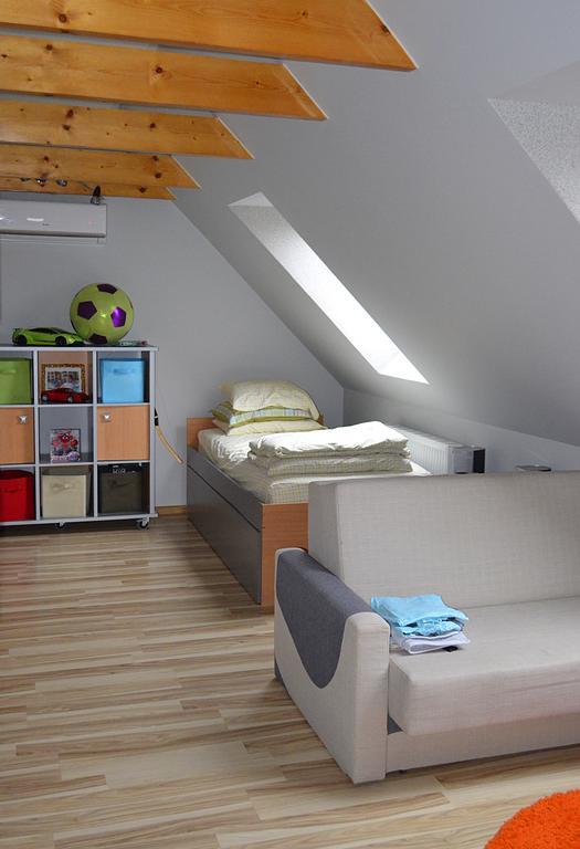 Apartament Dzierzoniow Apartment Стая снимка
